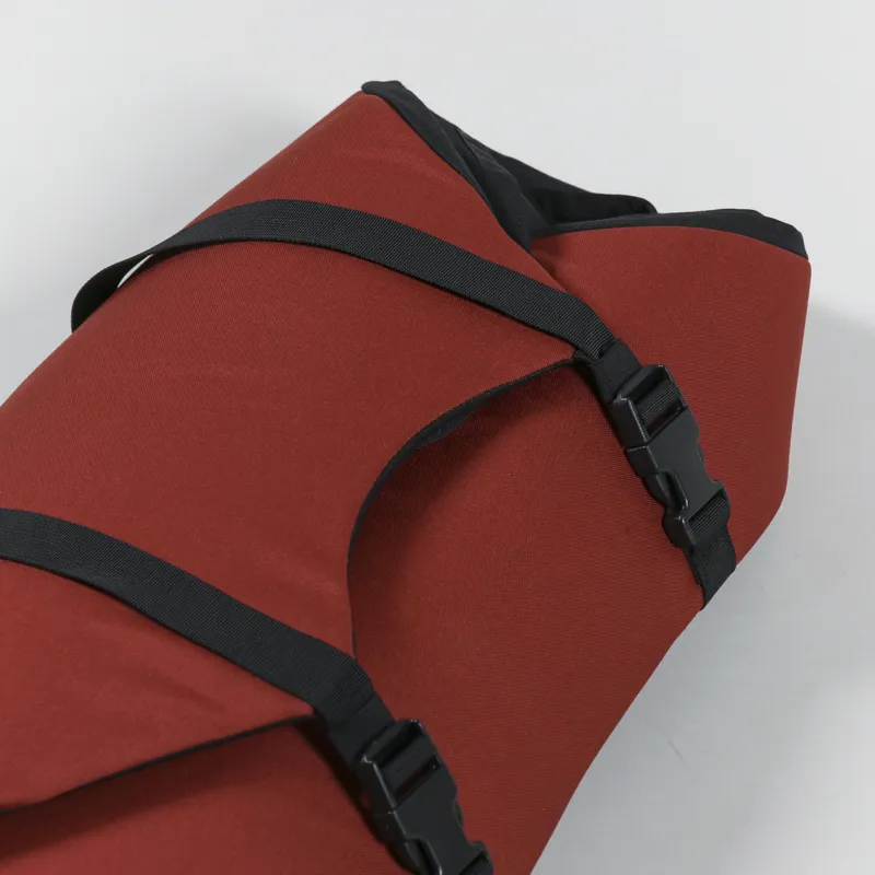 Osprey Heritage Scarab 30 Pack Bazan Red-3