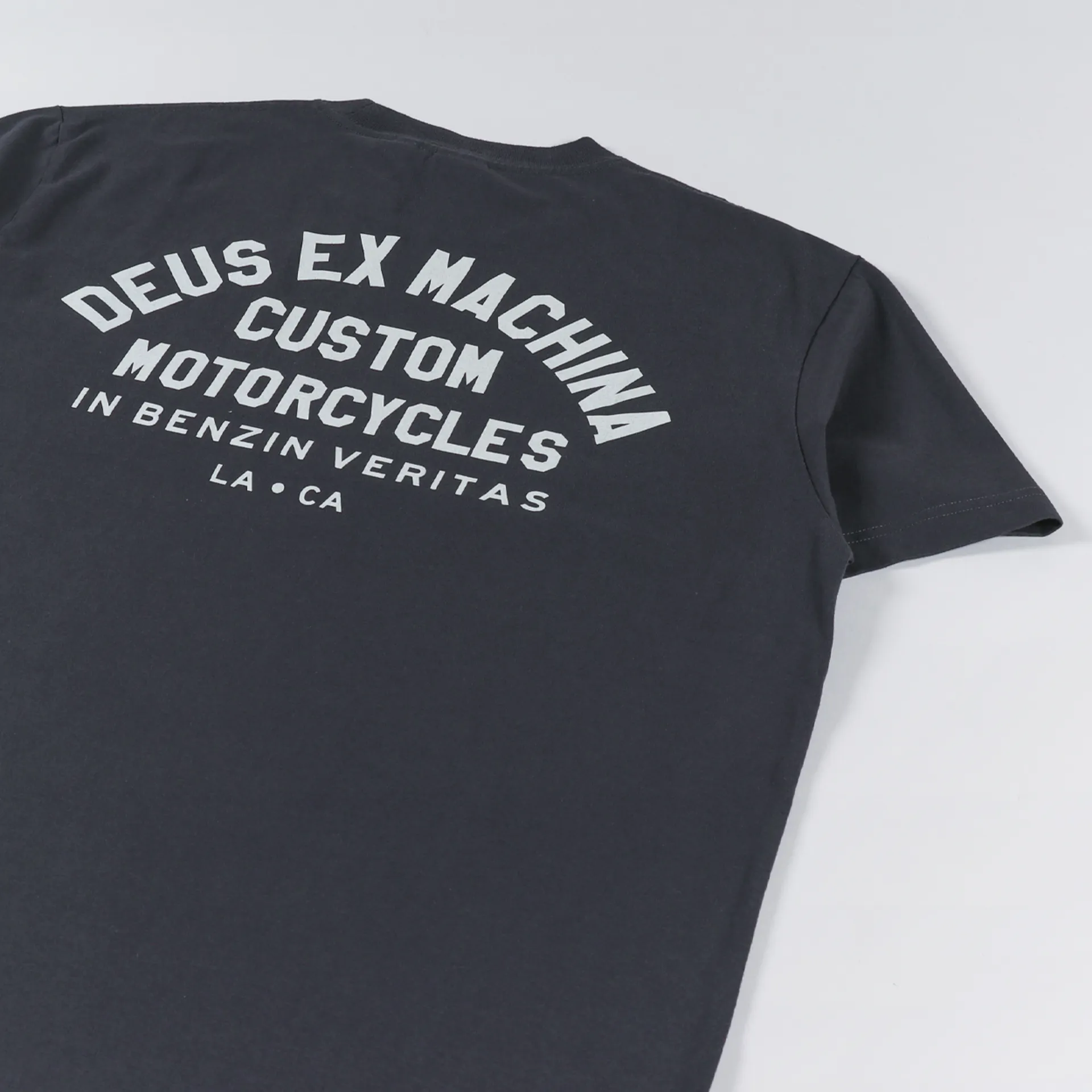 Deus Ex Machina Mens Short Sleeve Haywood T Shirt Anthracite