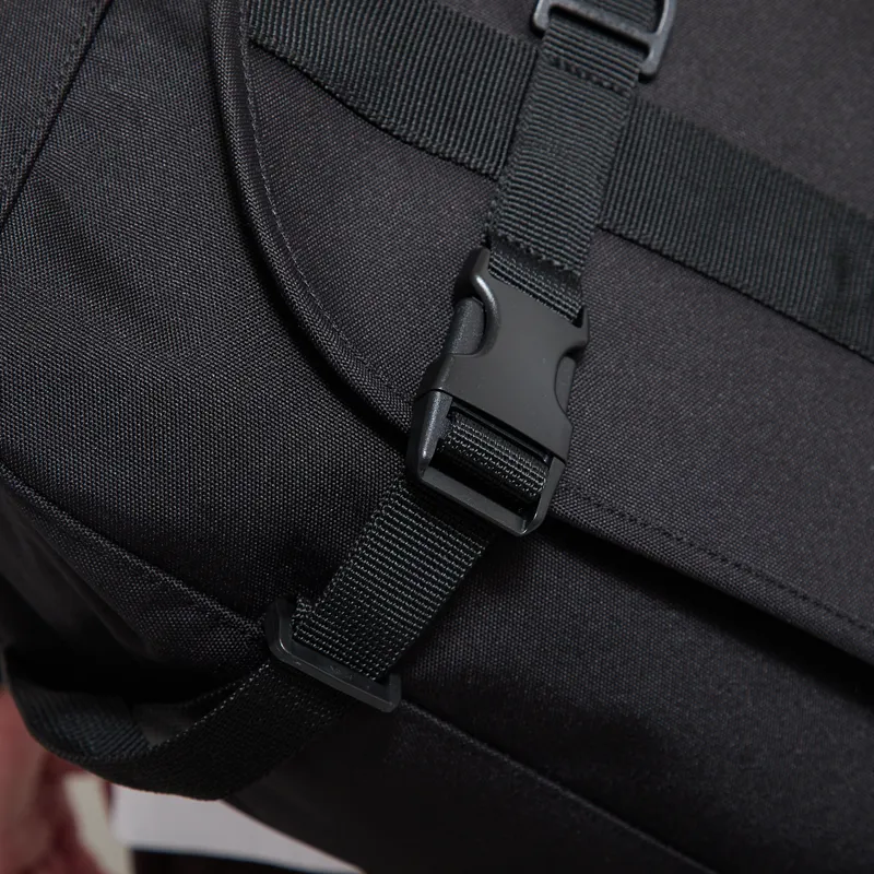 Carhartt WIP Jake Messenger Bag Black-10