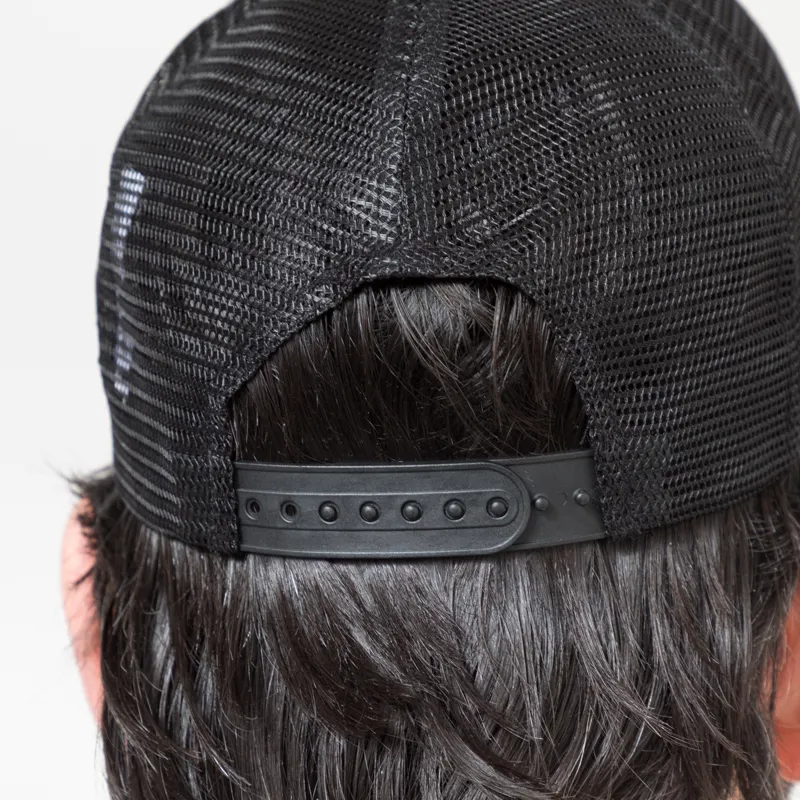 Carhartt WIP Cloud Heart Trucker Cap Black-4