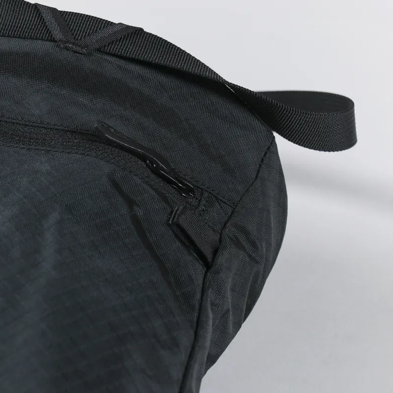 Arc'teryx Ion Chalk Bag Large Black-2