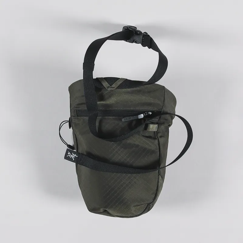 Arc'teryx Ion Chalk Bag Large Tatsu-2