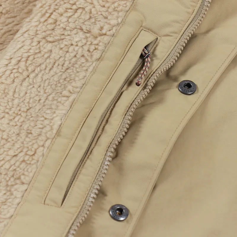 Patagonia Isthmus Parka Classic Tan-6