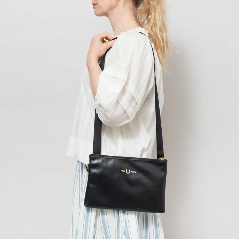 Fred Perry Womens Smooth Leather Sacoche Black