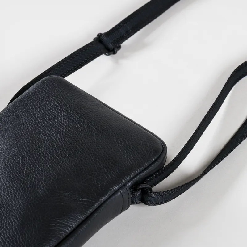 Fred Perry Womens Tumbled Leather Side Bag Black-7