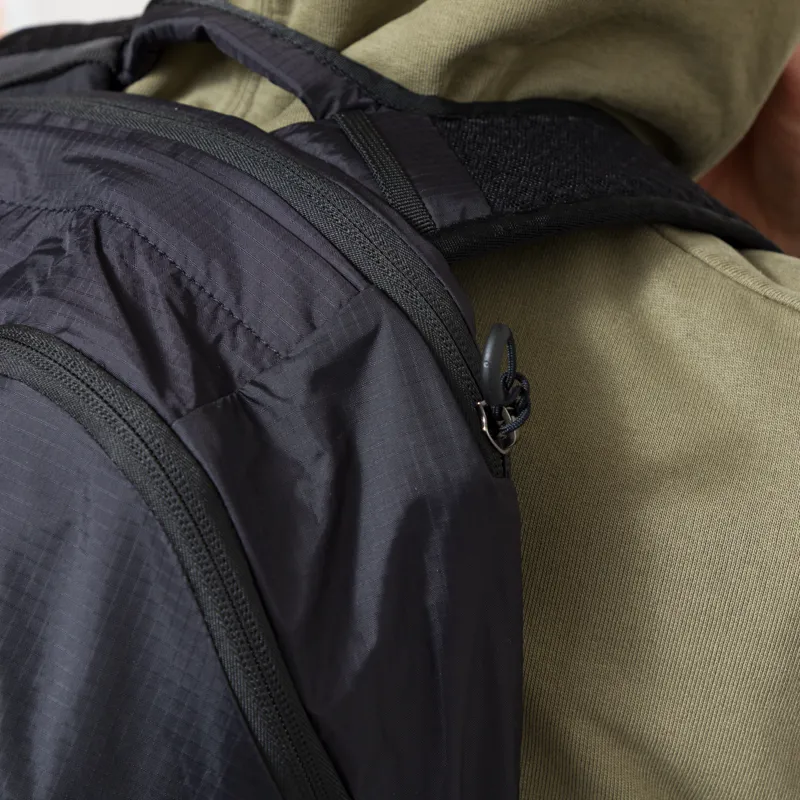 Salomon XT 25 Backpack Black-12