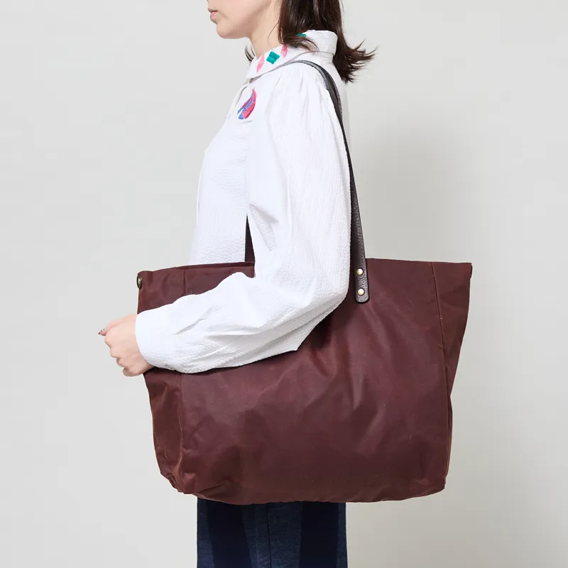 Kate Sheridan Womens Midi Waxed Tote Bag Chestnut-3