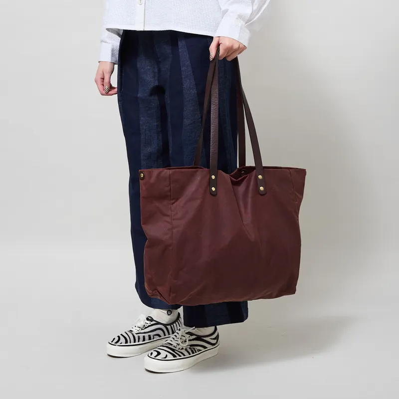 Kate Sheridan Womens Midi Waxed Tote Bag Chestnut