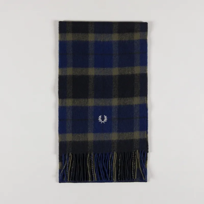 Fred Perry Lambswool Tartan Scarf Field Green Light Oyster-1
