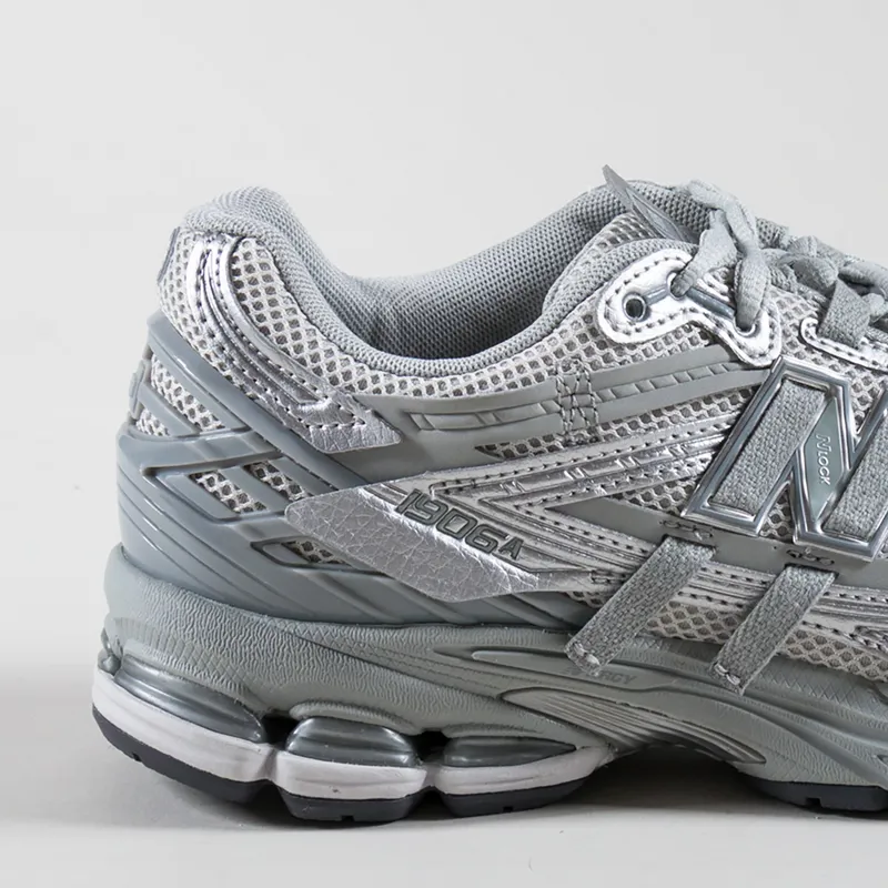 New Balance 1906A Shoes Concrete-4