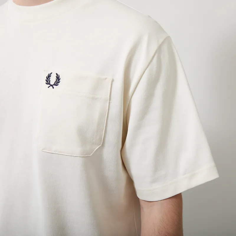 Fred Perry Relaxed T Shirt Ecru-6