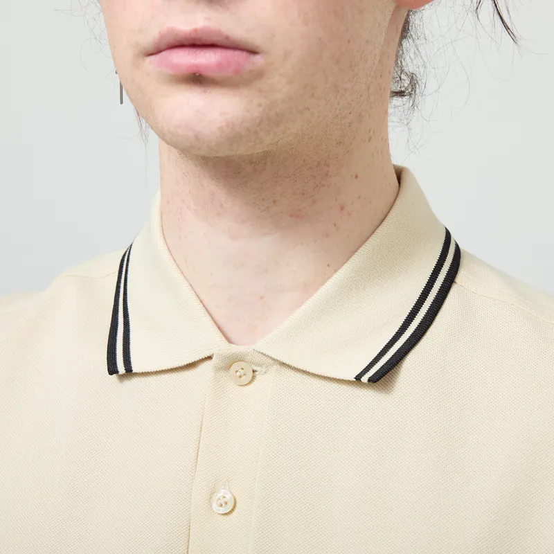 Fred Perry M3600 Twin Tipped Polo Shirt Oatmeal Black-3