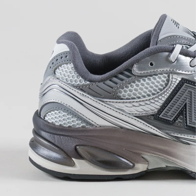 New Balance ABZORB 2010 Grey Days Shoe Black Silver Metallic-4