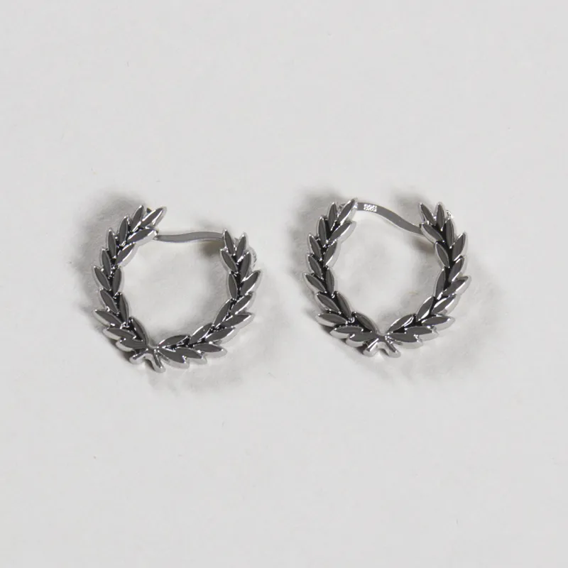 Fred Perry Womens Laurel Wreath Mini Earrings Silver-2
