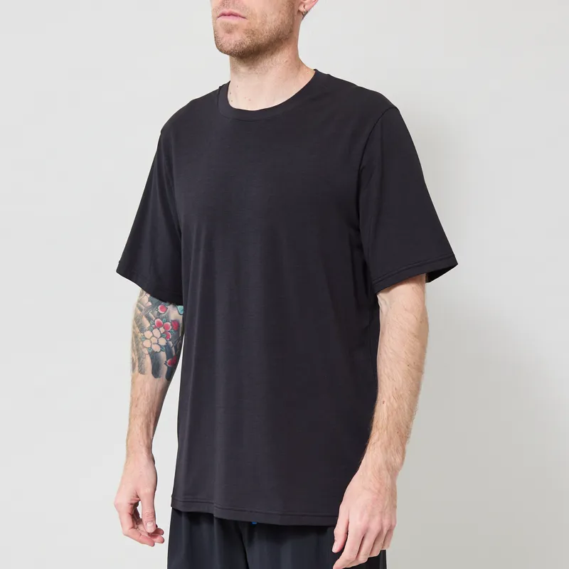 Janji Circa Daily T Shirt Midnight-1