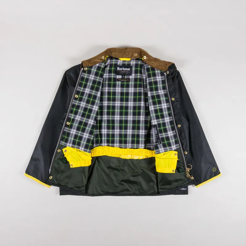 【Barbour x TOMORROWLAND】　TRANSPORT Men's Barbour Oversized Transport Waxed Jacket