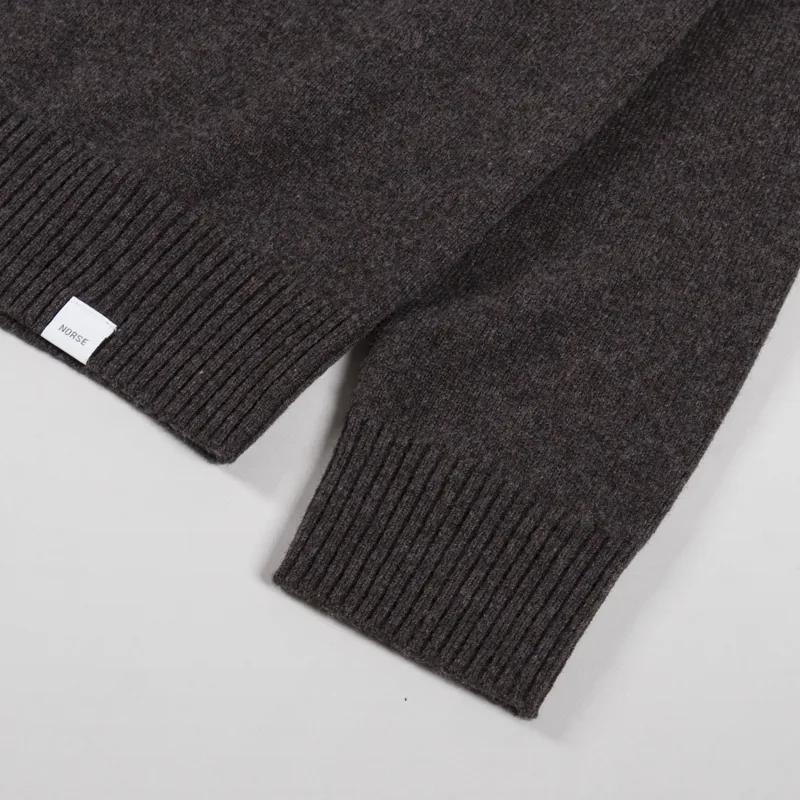 Norse Projects Standard Merino Lambswool Sweater Heathland Brown-5
