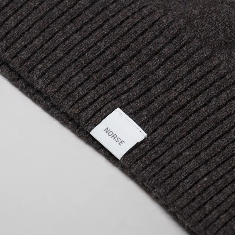 Norse Projects Standard Merino Lambswool Sweater Heathland Brown-4