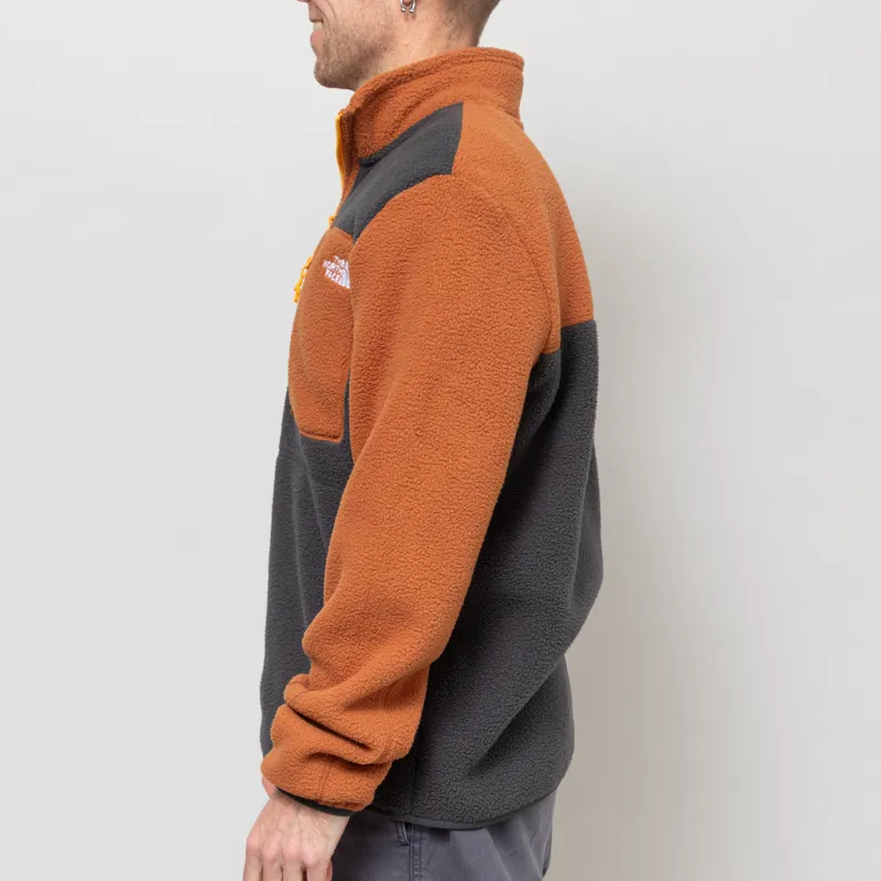 The North Face Yumiori 1/4 Zip Fleece Jacket Asphalt Grey Burnt Umber Summit Gold-2
