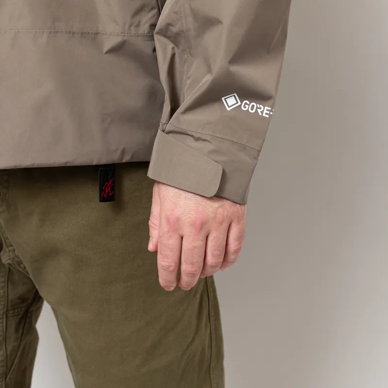 The North Face Hike Devils Thumb GORE-TEX Jacket Brown-12