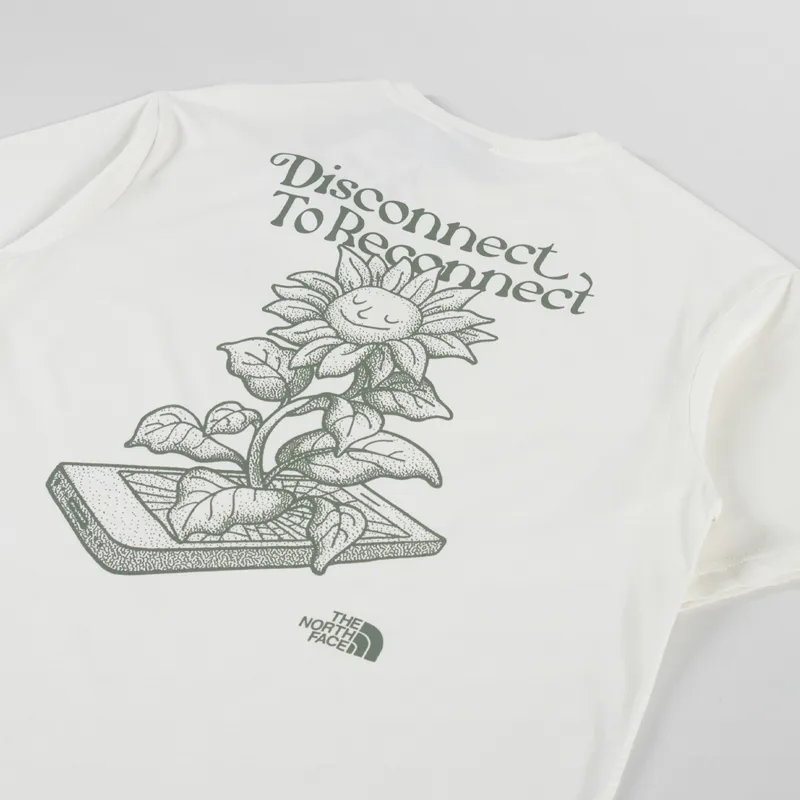The North Face Connect Relaxed Graphic T Shirt White Dune-2