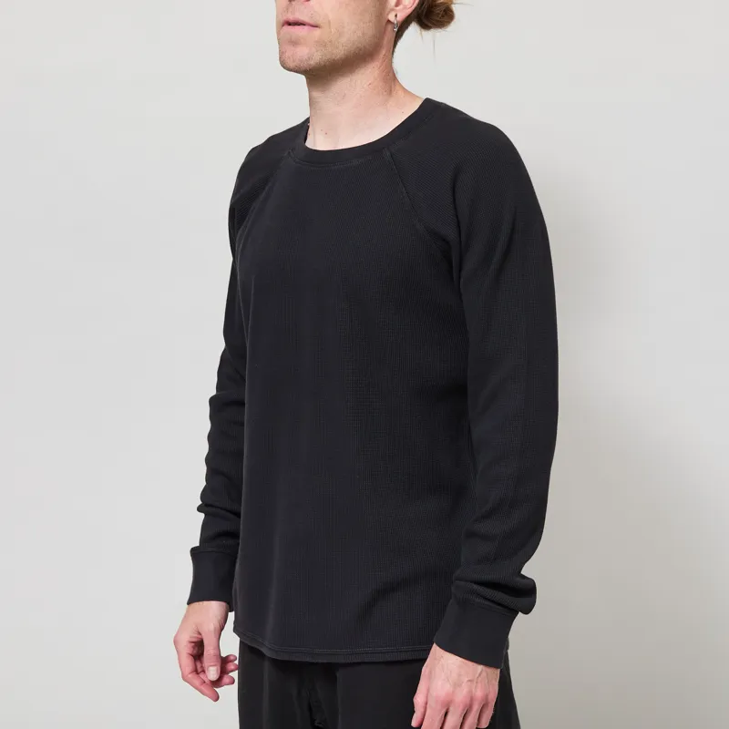 Organic Basics Waffle Raglan Long Sleeve Black-1
