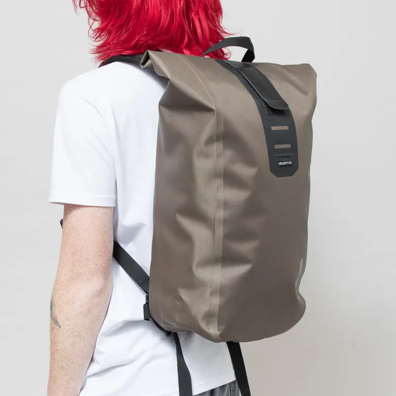 ORTLIEB Velocity Lite Backpack 23L Dark Sand-1