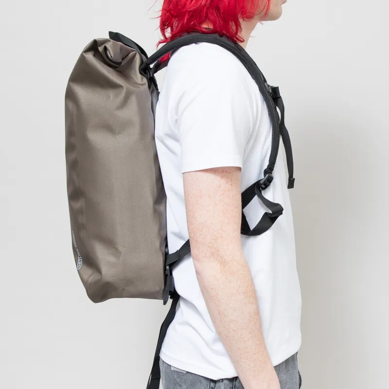 ORTLIEB Velocity Lite Backpack 23L Dark Sand-4