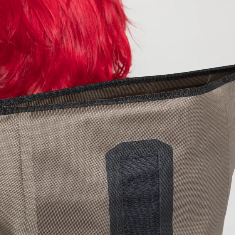 ORTLIEB Velocity Lite Backpack 23L Dark Sand-7