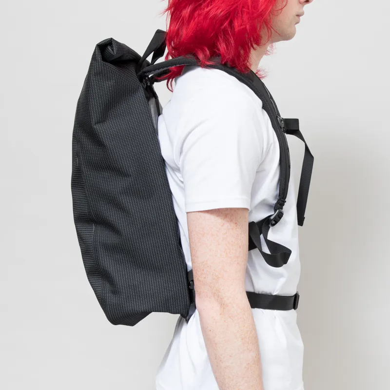 ORTLIEB Velocity High-Vis Backpack 23L Black Reflective-2