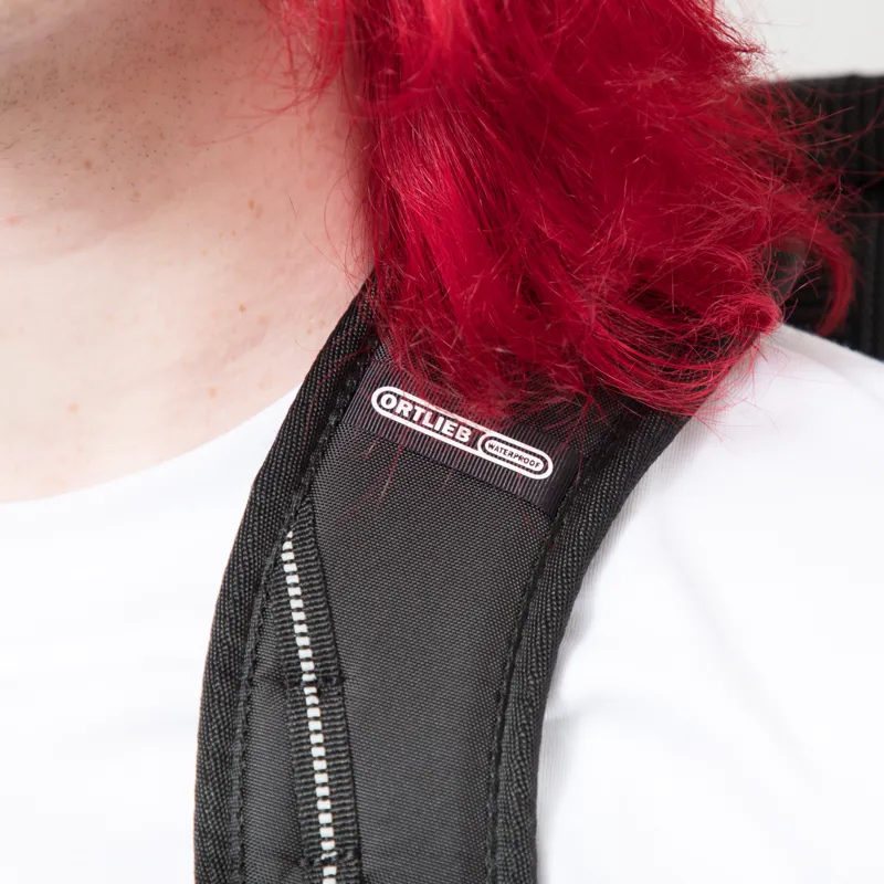 ORTLIEB Velocity High-Vis Backpack 23L Black Reflective-13