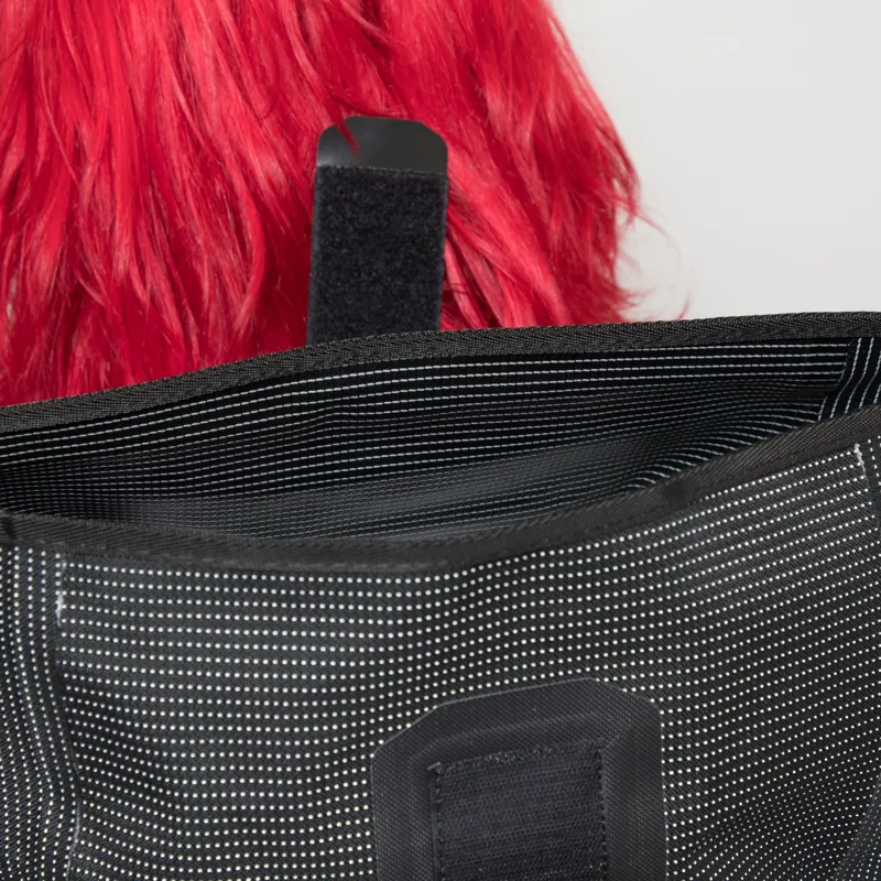 ORTLIEB Velocity High-Vis Backpack 23L Black Reflective-7