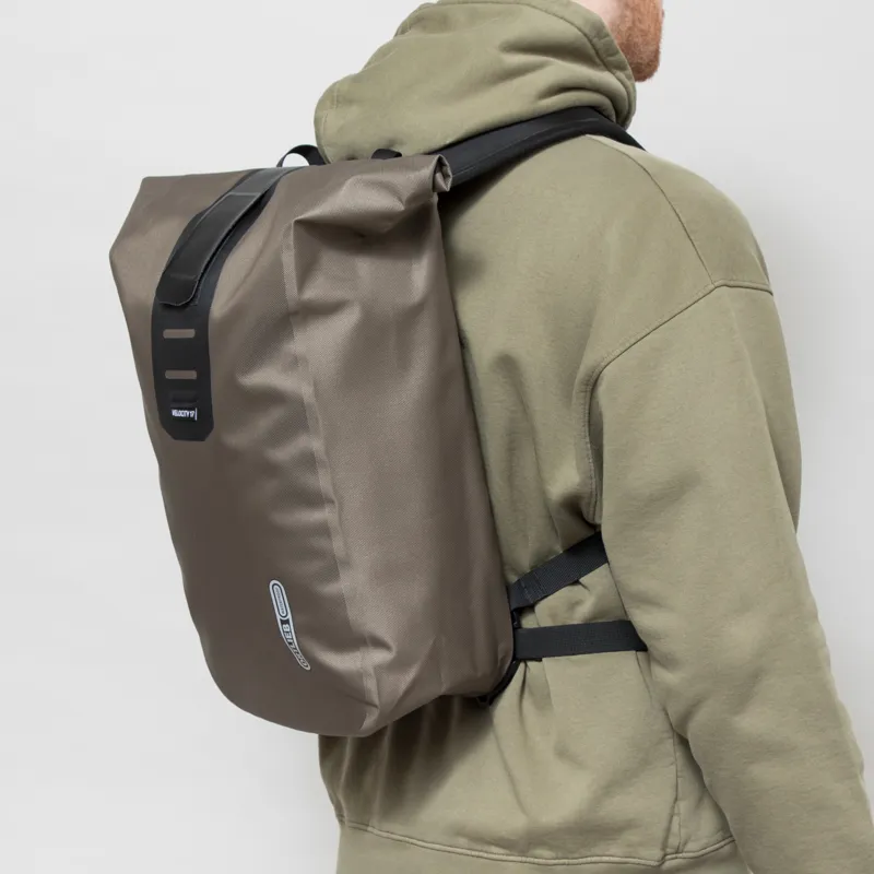 ORTLIEB Velocity Lite Backpack 17L Dark Sand-1