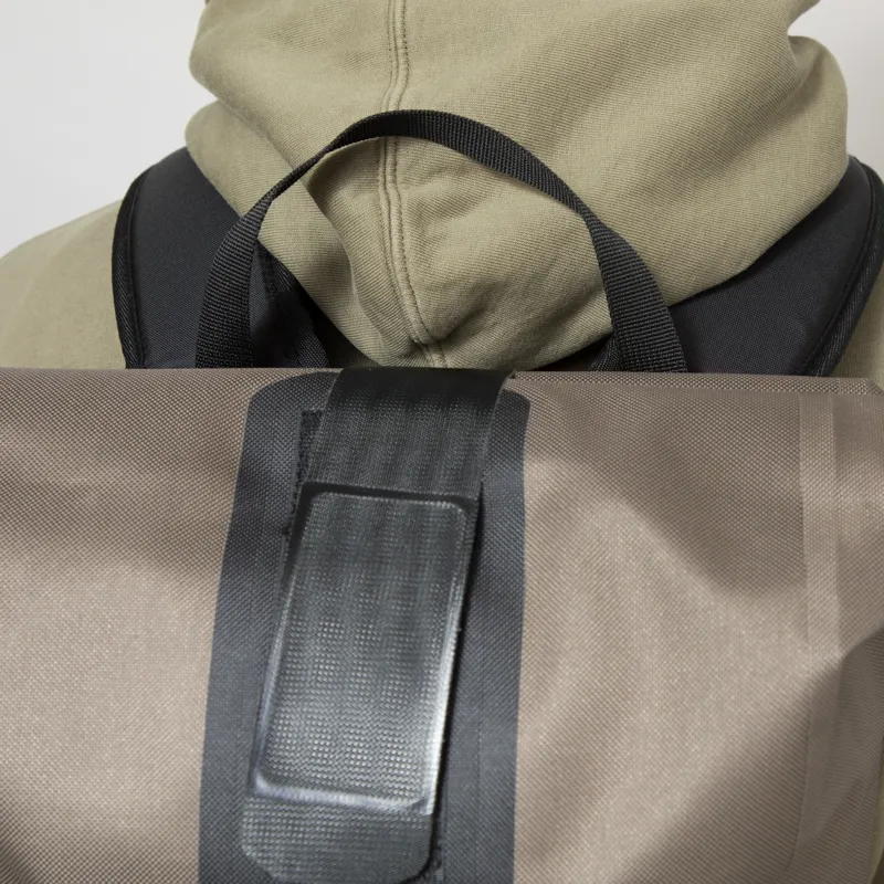 ORTLIEB Velocity Lite Backpack 17L Dark Sand-6