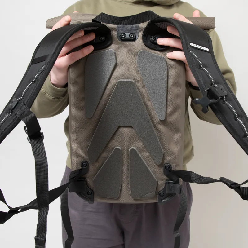 ORTLIEB Velocity Lite Backpack 17L Dark Sand-8