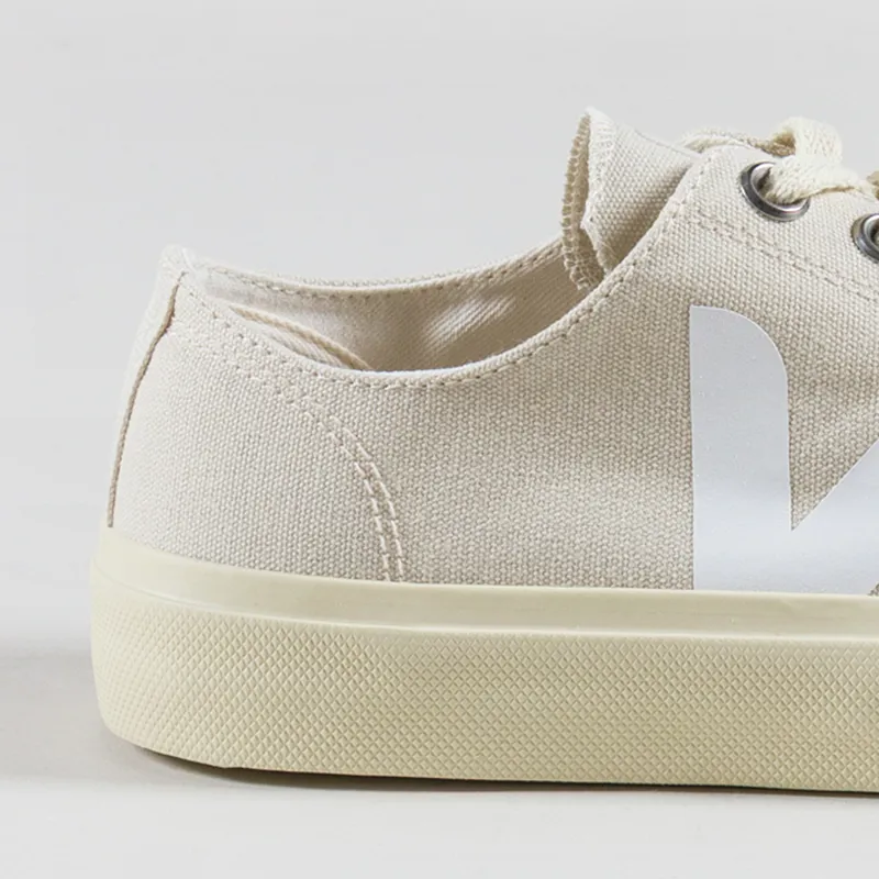 Veja Womens Wata II Low Canvas Shoes Pierre White-4
