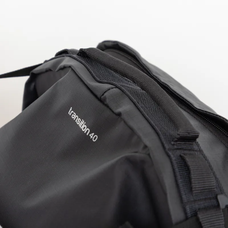 Montane Transition Duffel 40L Black-5