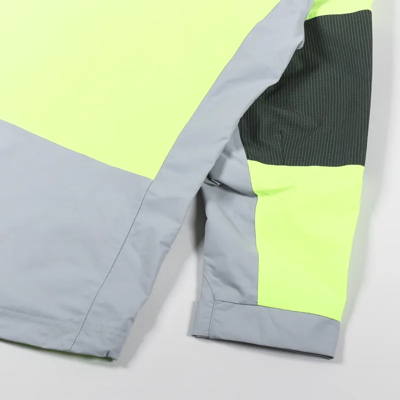 The North Face Phlego 2L DryVent Waterproof Jacket Safety Green-9