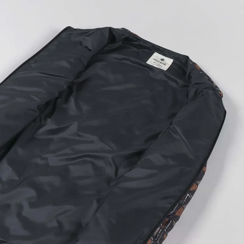 Snow Peak Printed Recycled Middle Down Vest Red-4