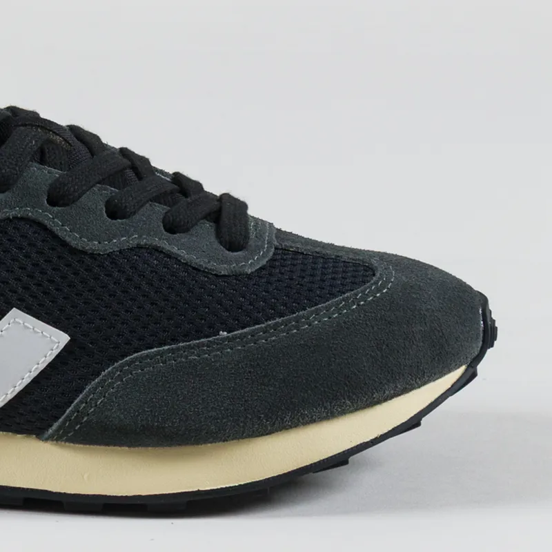 Veja Womens Rio Branco II Alveomesh Shoes Black White-5