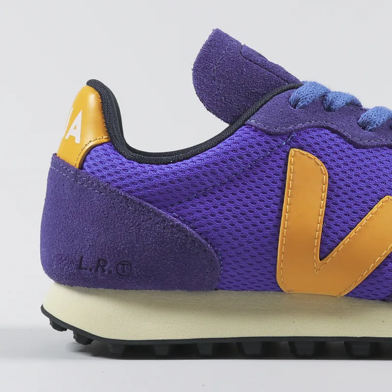 Veja Womens Rio Branco Alveomesh Shoes Paros Ouro-5