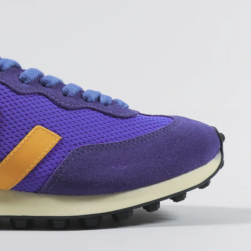 Veja Womens Rio Branco Alveomesh Shoes Paros Ouro-6