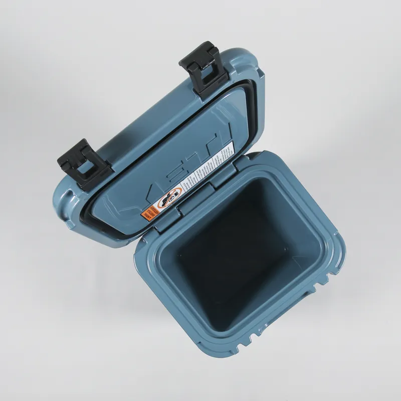 YETI Roadie 24 Nordic Blue-2