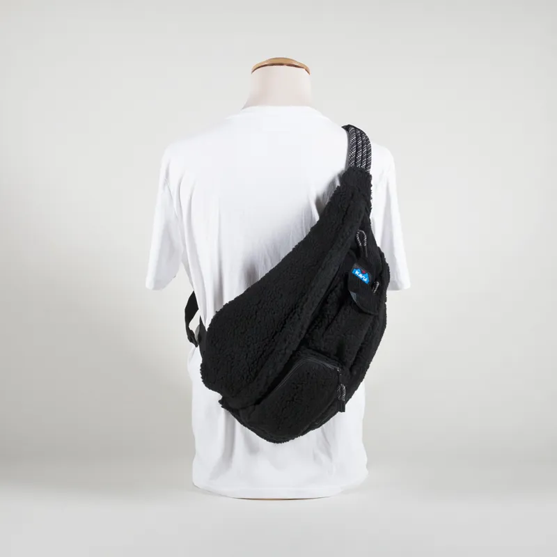 Kavu Unisex Rope Fleece Corduroy Snug Shoulder Bag Shadow Black