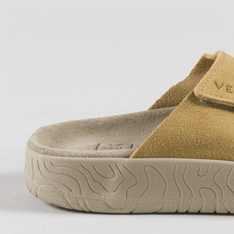 Veja Womens Etna Suede Sandals Ochre Almond-4