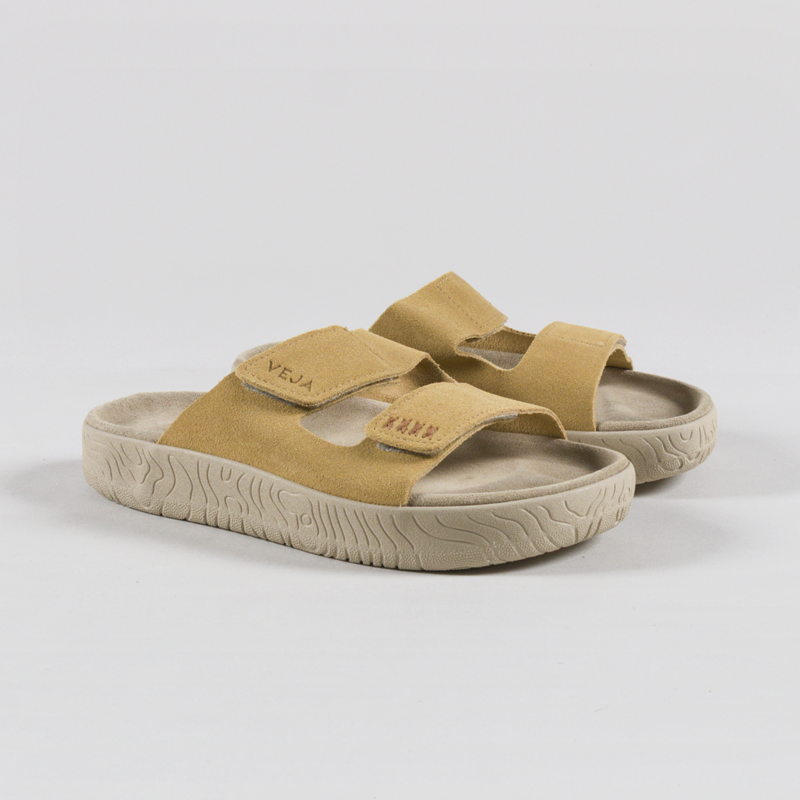 Veja Womens Etna Suede Sandals Ochre Almond