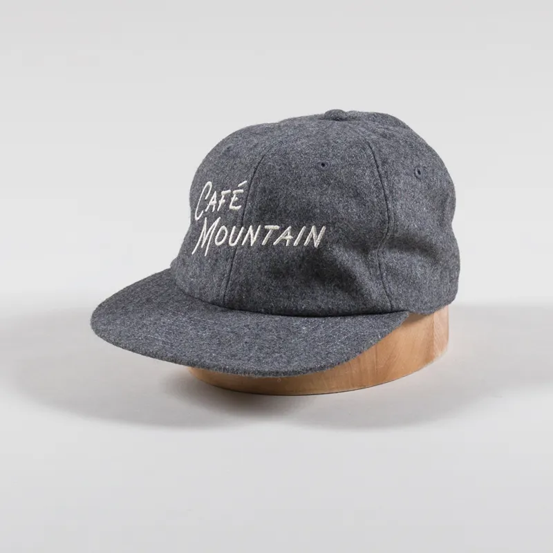 Cafe Mountain Script Logo Wool Cap Grey