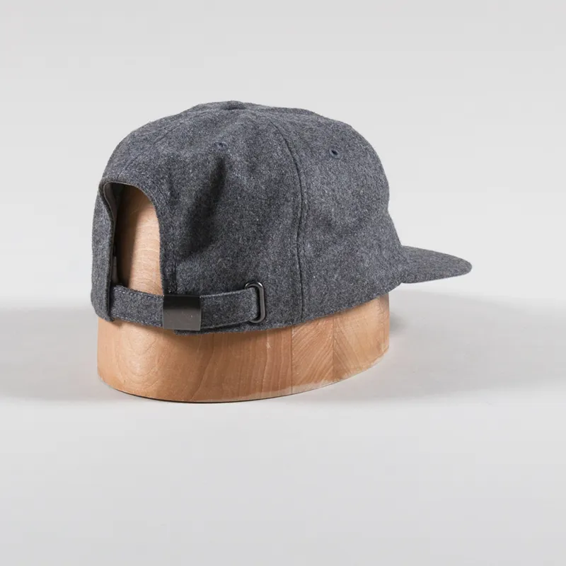 Cafe Mountain Script Logo Wool Cap Grey-1