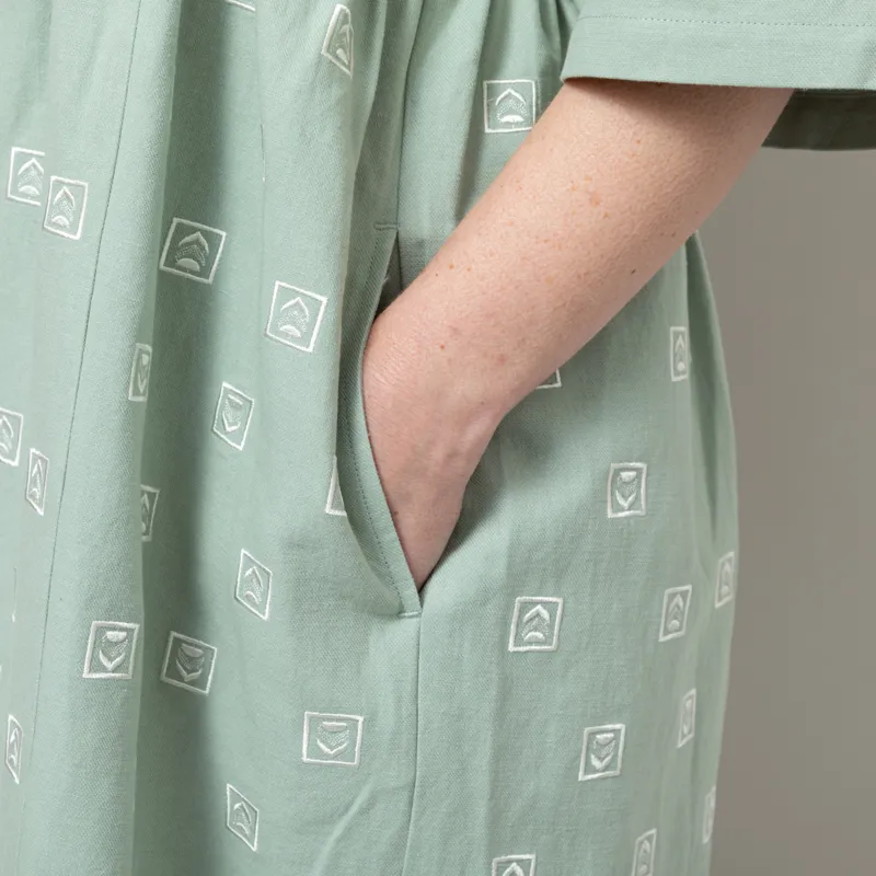 Sideline Womens Bobby Dress Pale Sage-9