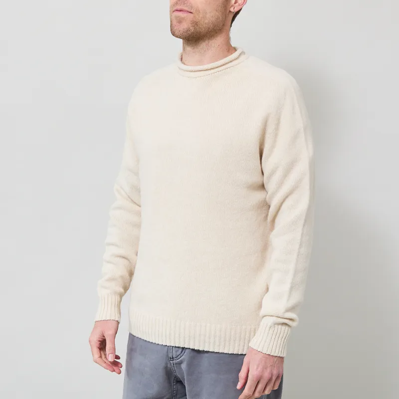 Origin Knitwear Seamless Roll Crew Almond-1